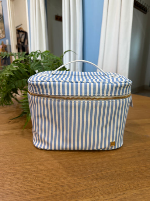 Luxe Vanity Train Case