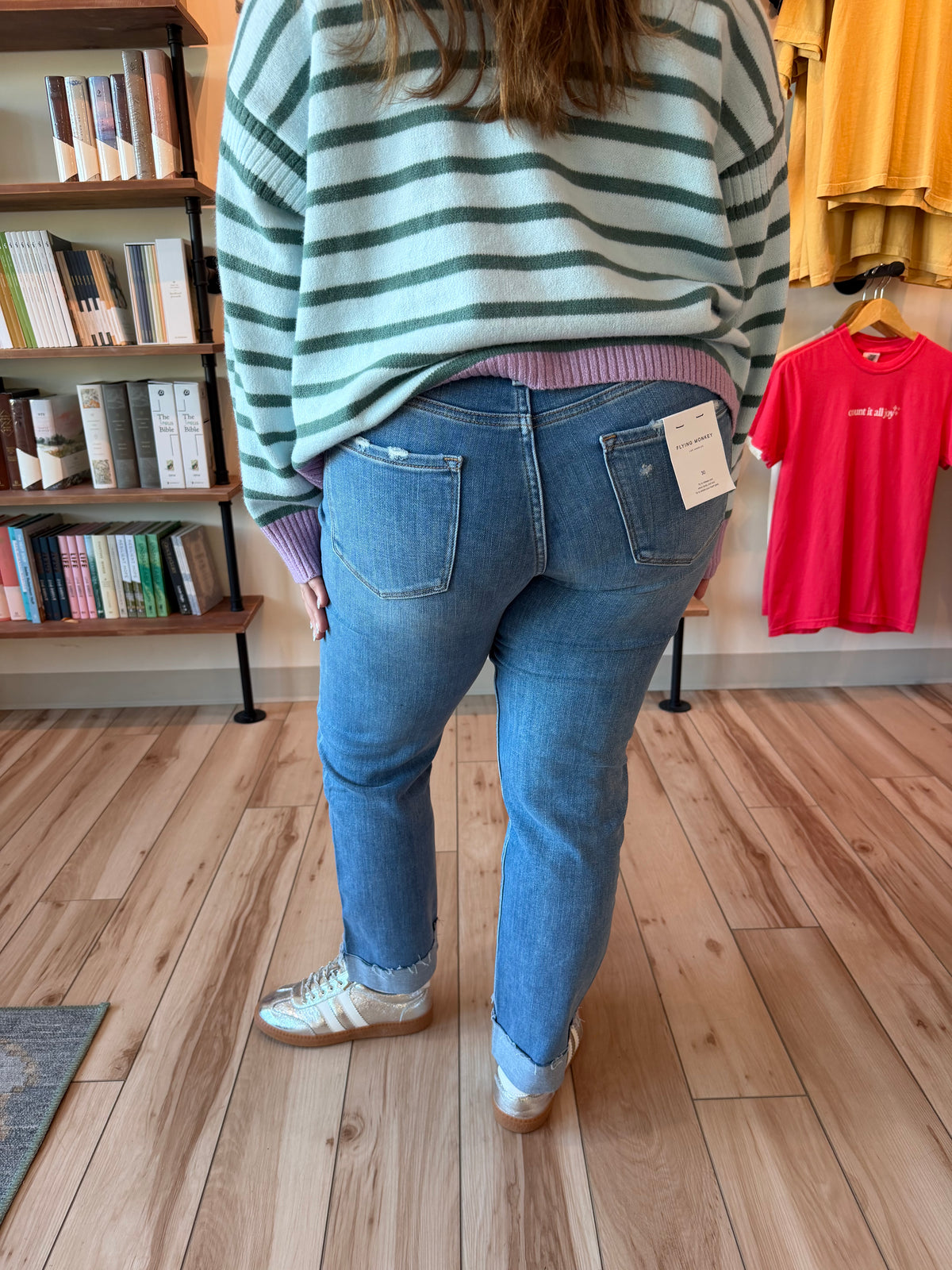 Mid Rise Cuffed Slim Straight